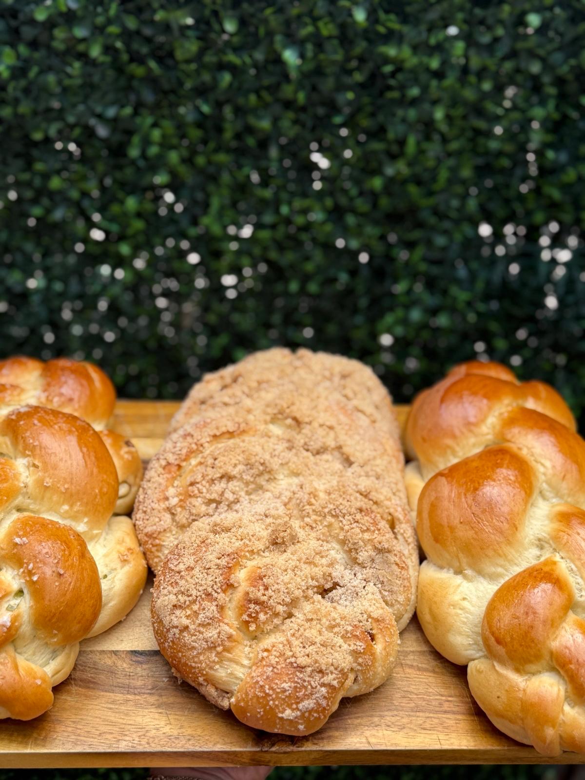 Cinnamon Streusel Challah