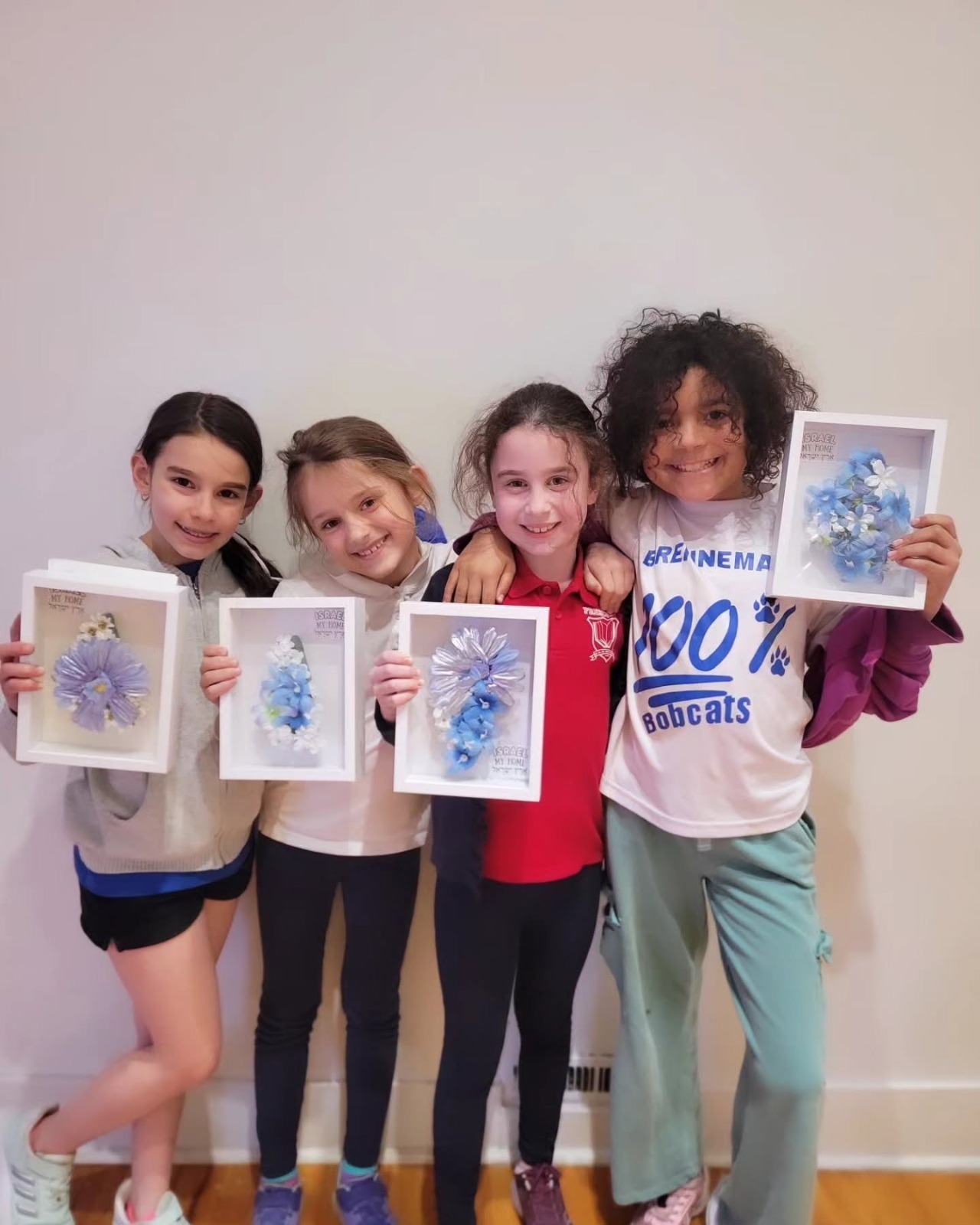 Park Hebrew students learning Jewish curriculum